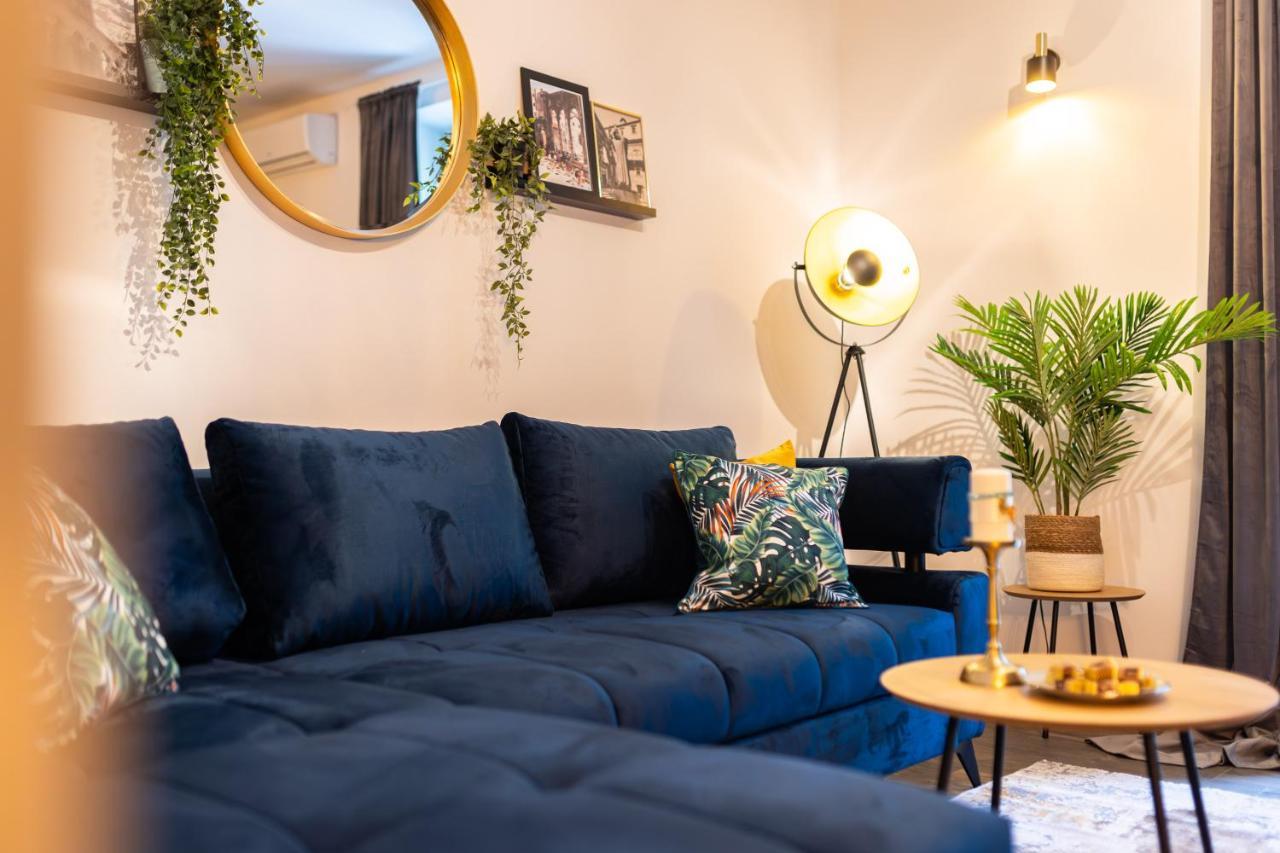 Oasis Luxury Apartment With Terrarce And Jacuzzi Split Kültér fotó