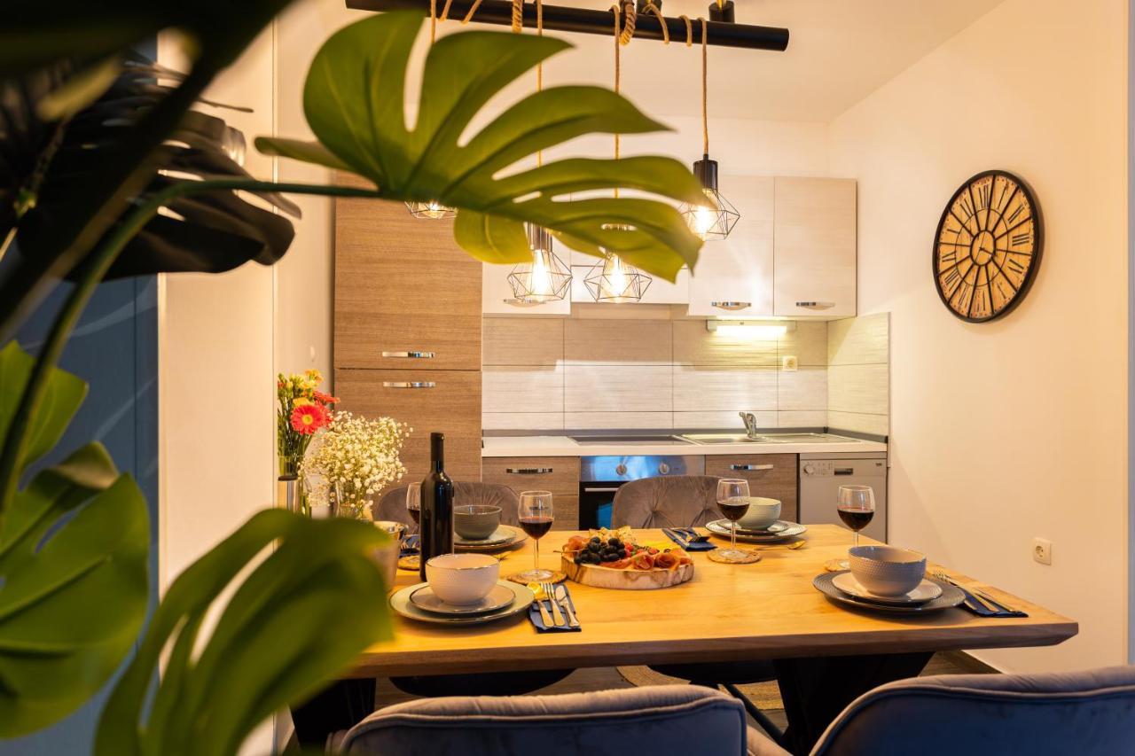 Oasis Luxury Apartment With Terrarce And Jacuzzi Split Kültér fotó