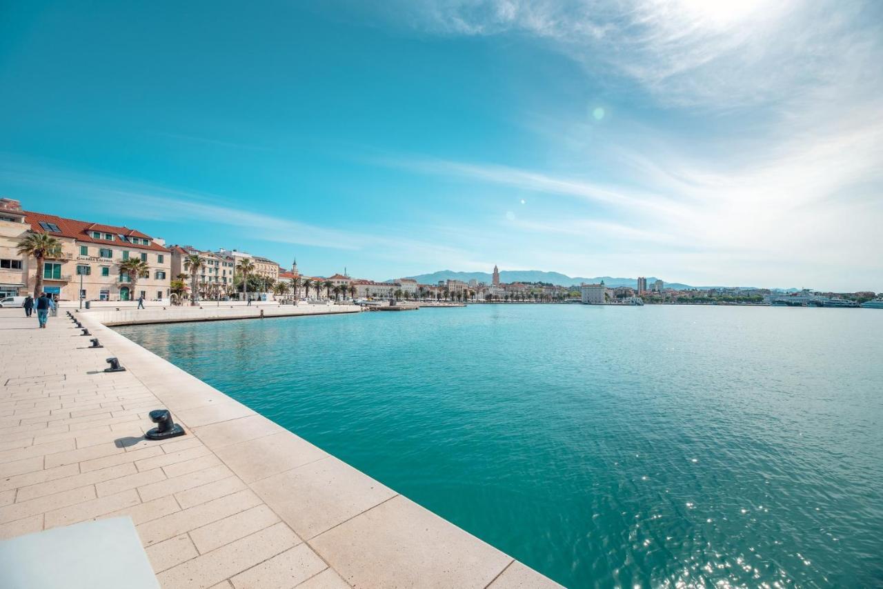 Oasis Luxury Apartment With Terrarce And Jacuzzi Split Kültér fotó